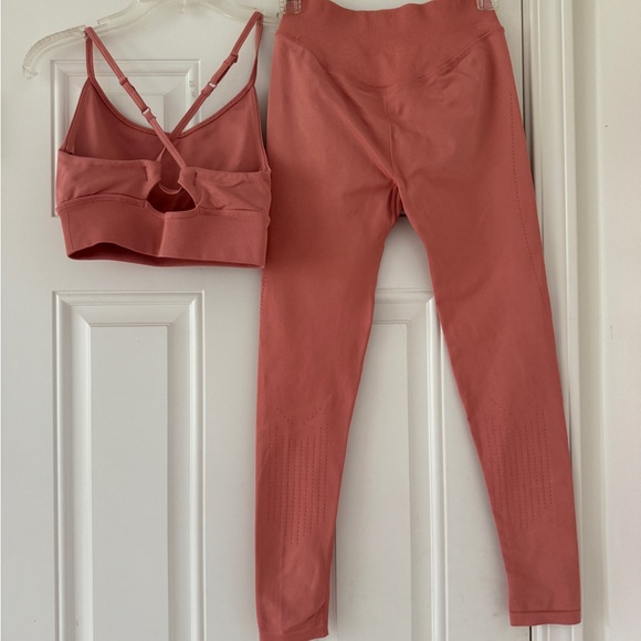 Gymshark Sweat Seamless Leggings and Bra top set size S Terracotta pink - Picture 4 of 12